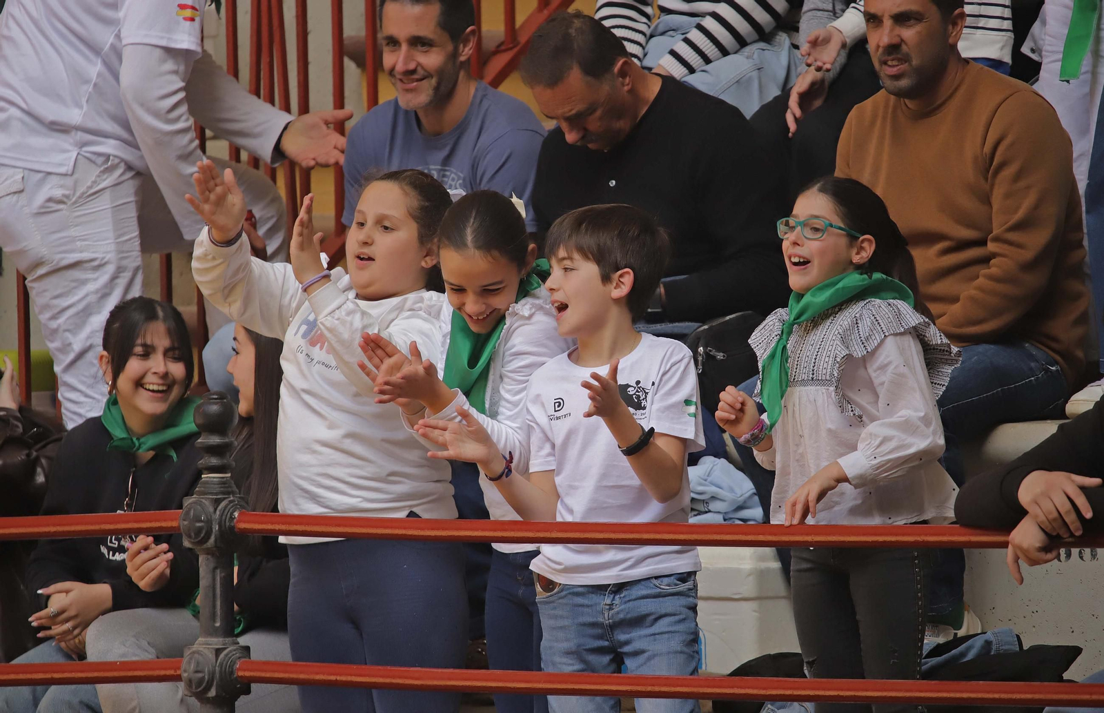 Fotos de los encierros del domingo del Toro Embolao en Los Barrios