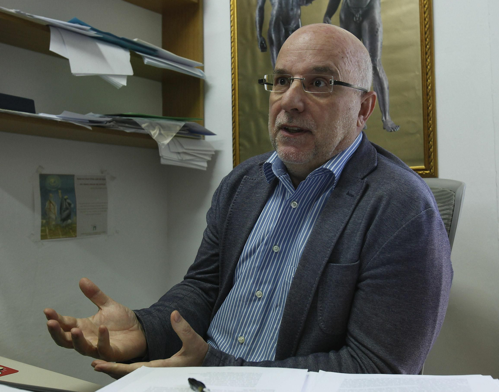 César Fornis, en su despacho. César Fornis, en su despacho.