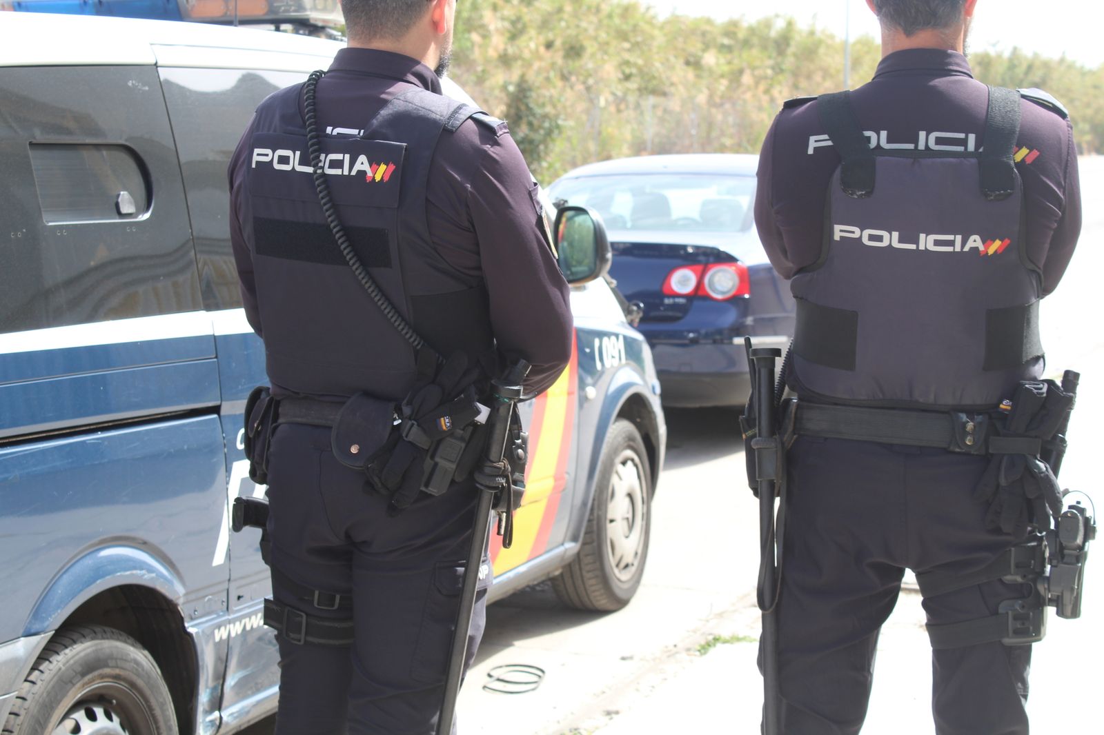 Policías nacionales.
