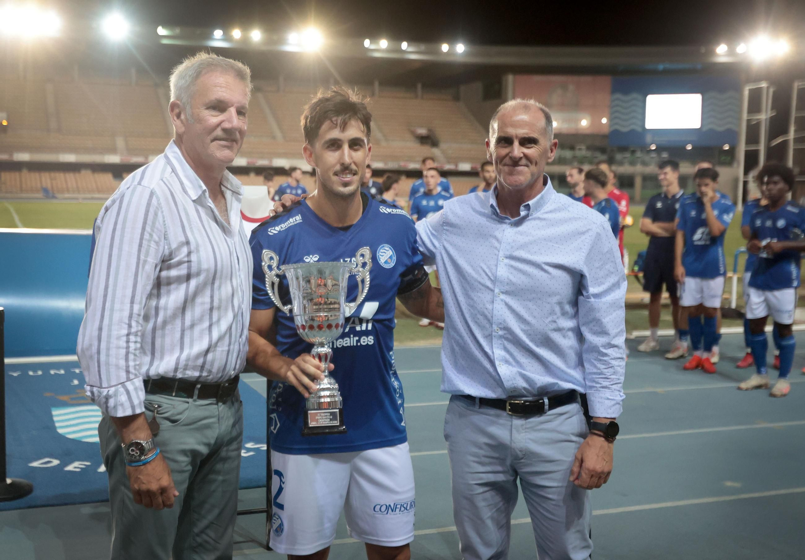 Imágenes del Trofeo Pepe Ravelo entre Xerez DFC contra Sevilla Atlético en Chapín