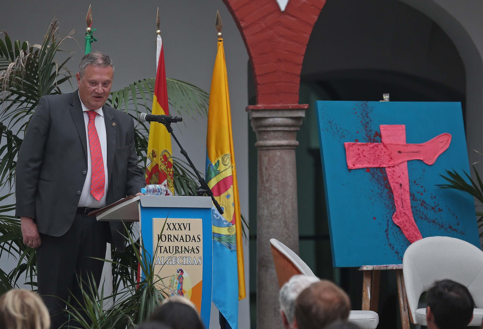 El pregón de las XXXVI Jornadas Taurinas de Algeciras ofrecido por José Luis López Guío, en imágenes