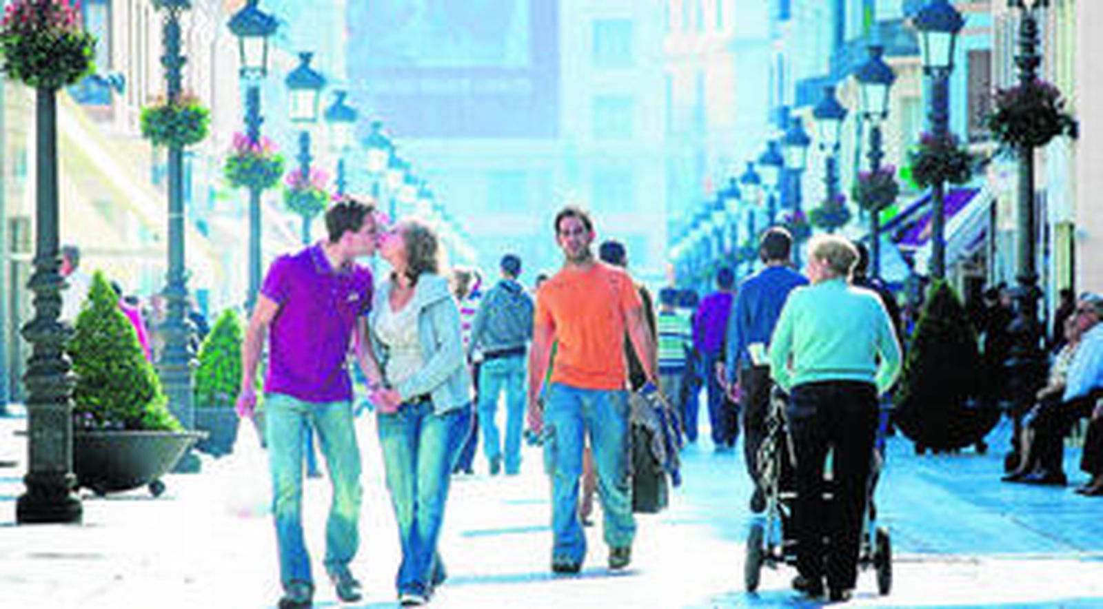 Cada malagueño no contiene una sola historia, sino muchas, propias y ajenas, más o menos recordadas. Ésta podría ser una definición de 'civismo'.