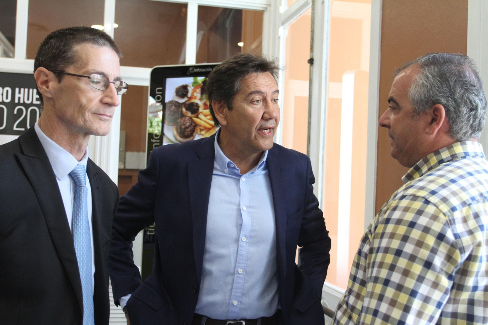 Presentación de la nueva botella de vidrio de Fanta