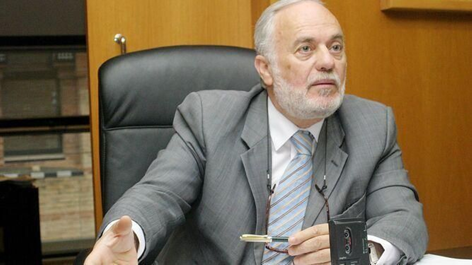 Isaías Pérez Saldaña, durante una entrevista en su etapa como consejero.