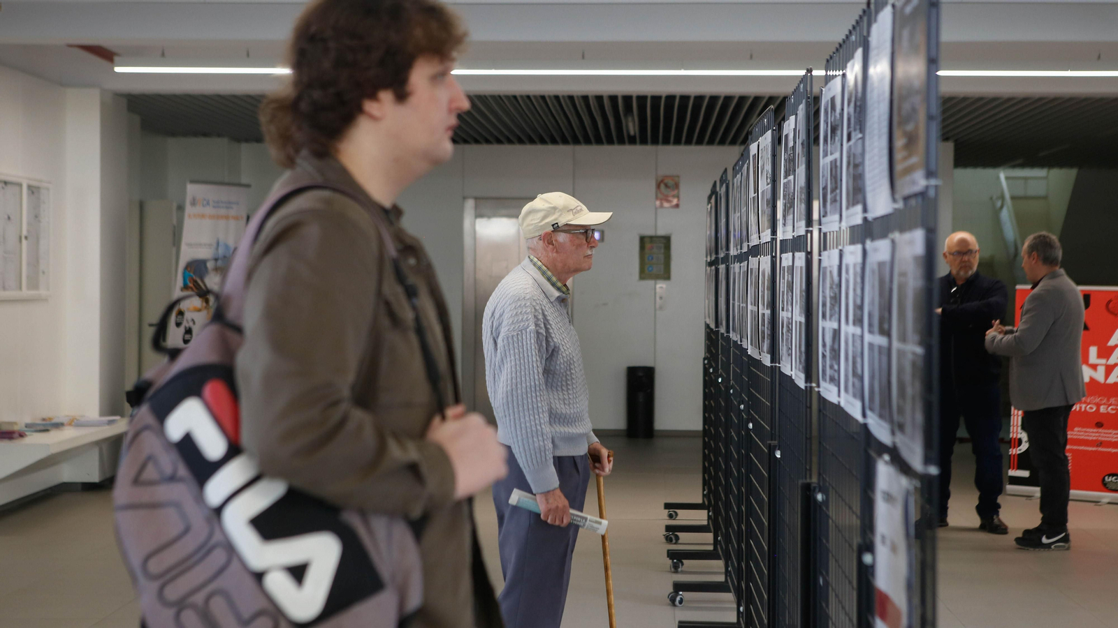 Fotos de la exposición y conferencia sobre el movimiento obrero en el Campo de Gibraltar
