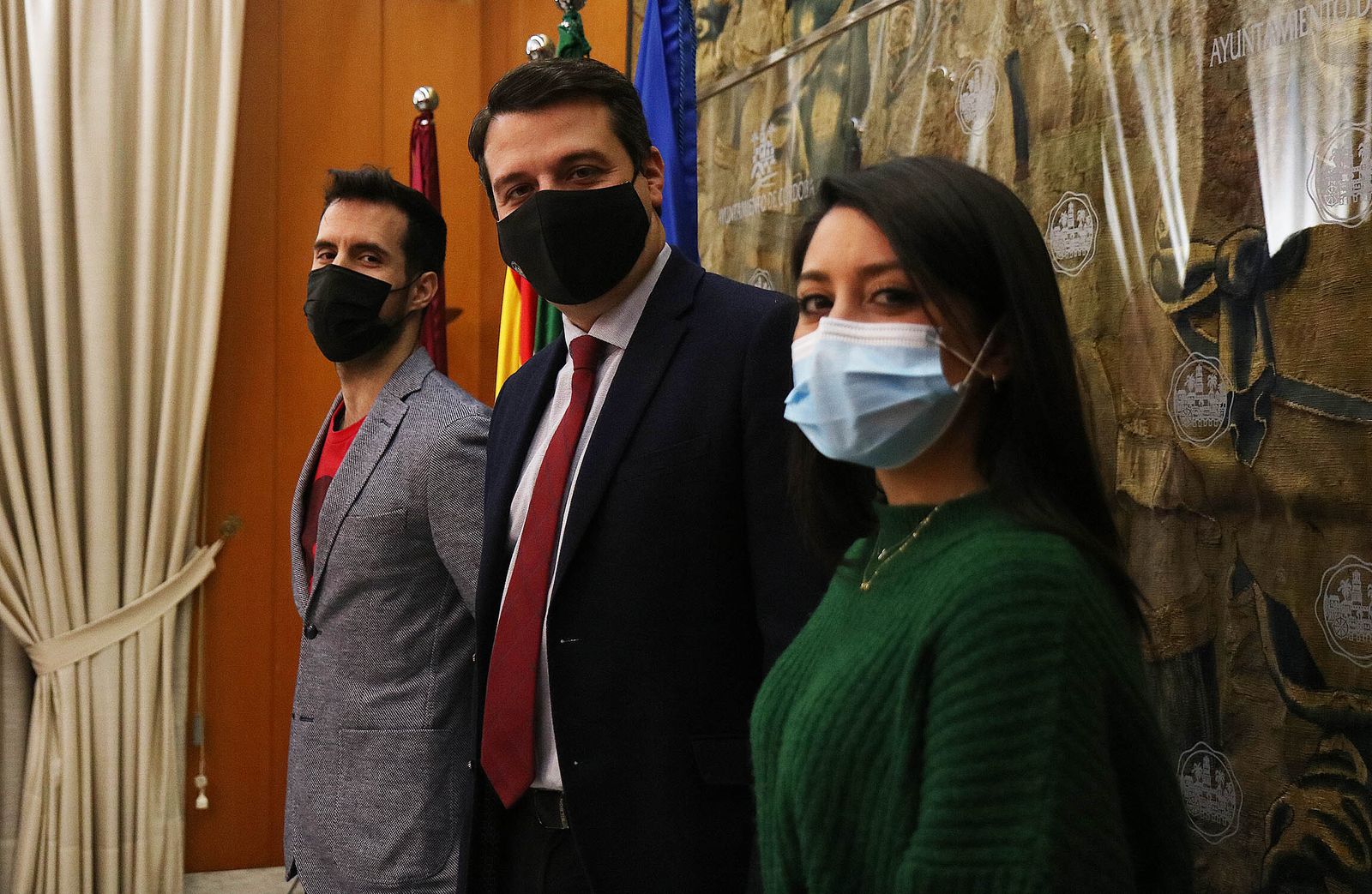 Anikilo, Bellido y Bustos, durante la presentación del programa.