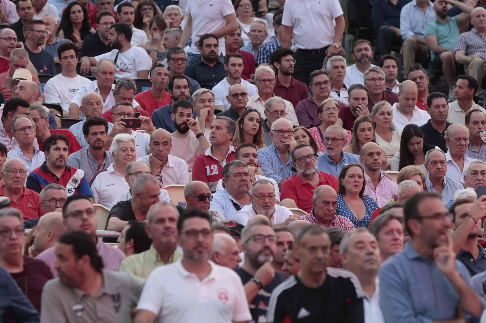Búscate en las fotos del acto Fieles de Nervión