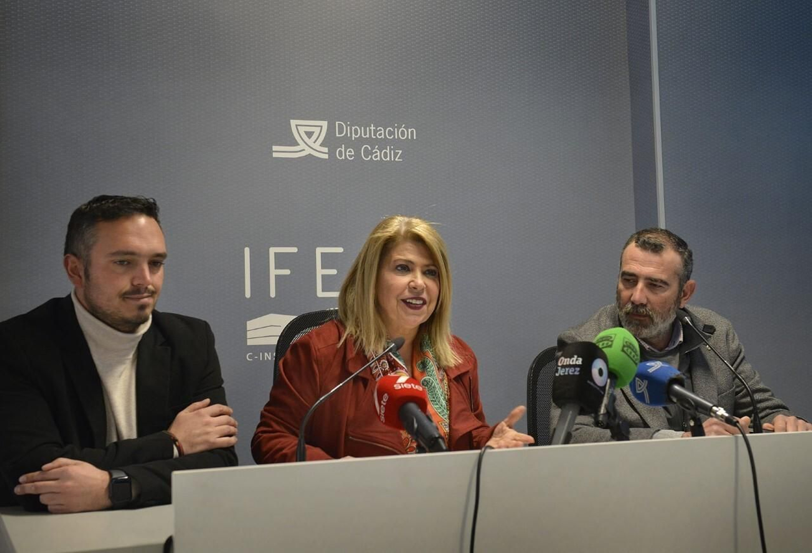 Alba, Sánchez y Pizarro