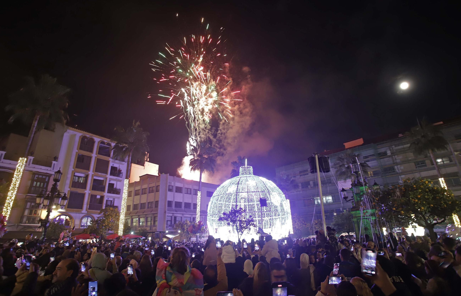 Fotos del encendido del alumbrado navideño en Algeciras
