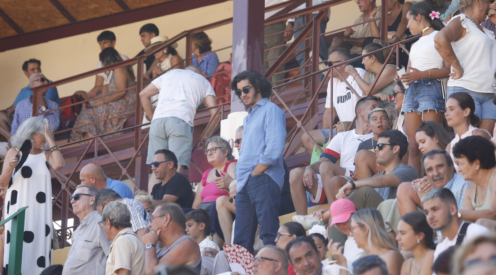 Las fotos de la primera semifinal del ciclo de novilladas de las Escuelas de Tauromaquia de Andalucía en La Línea