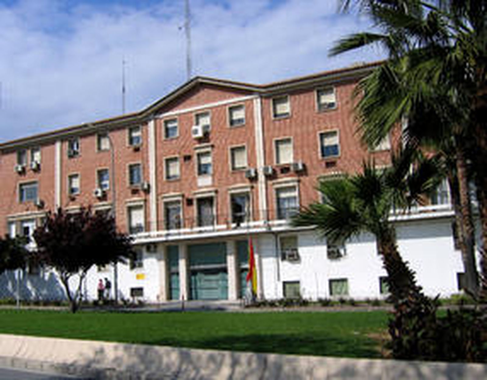 López Garzón dice que la solicitud de retirar 'Todo por la patria' "no es lo que más tiene que preocuparnos"