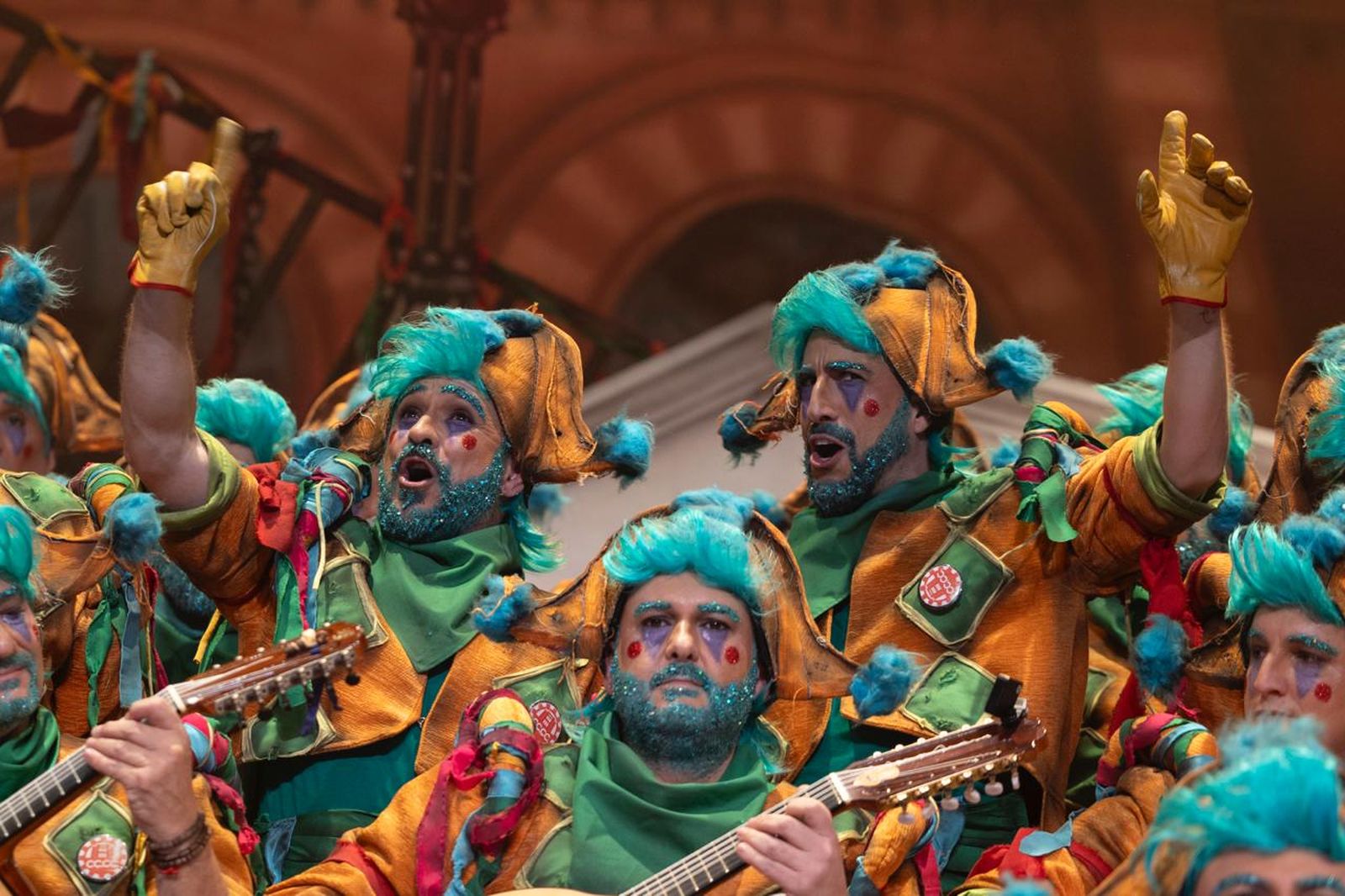 Búscate entre las mejores imágenes de la primera semifinal del COAC 2026