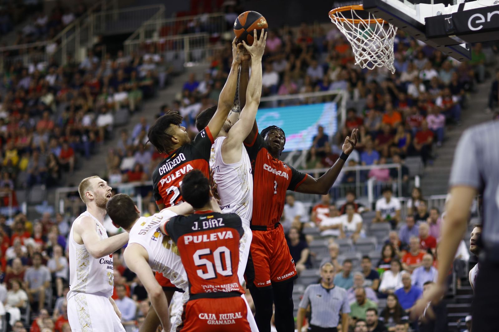 El Covirán Granada - Casademont Zaragoza, en imágenes