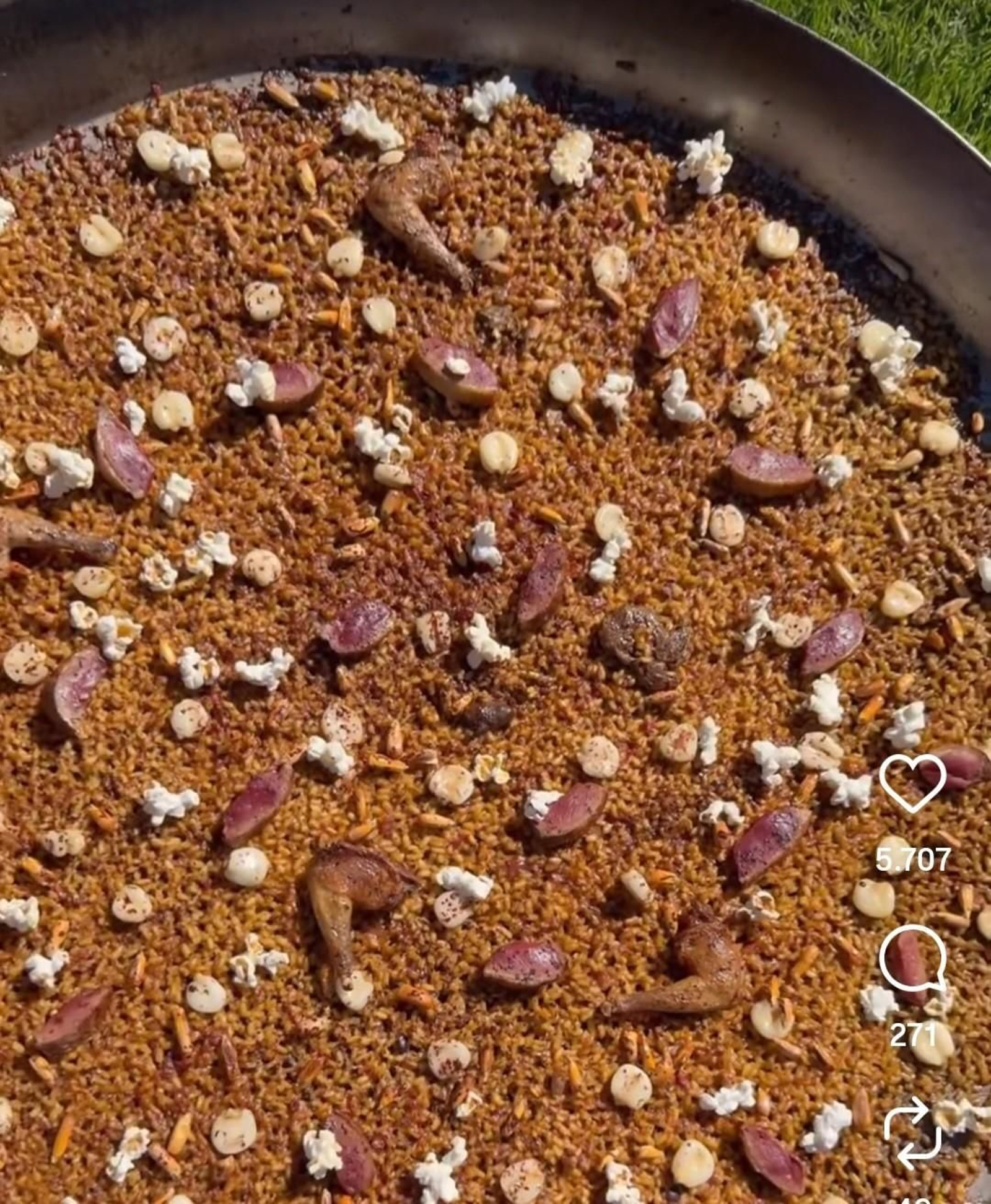 La paella de este fin de semana elaborada por el chef Dabiz Muñoz en su casa