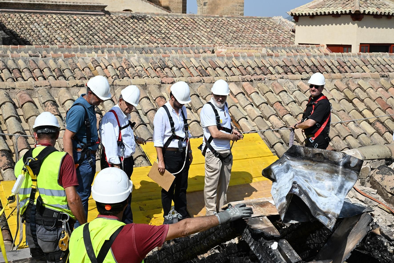 La visita del presidente de Icomos España a la Mezquita de Córdoba tras el incendio