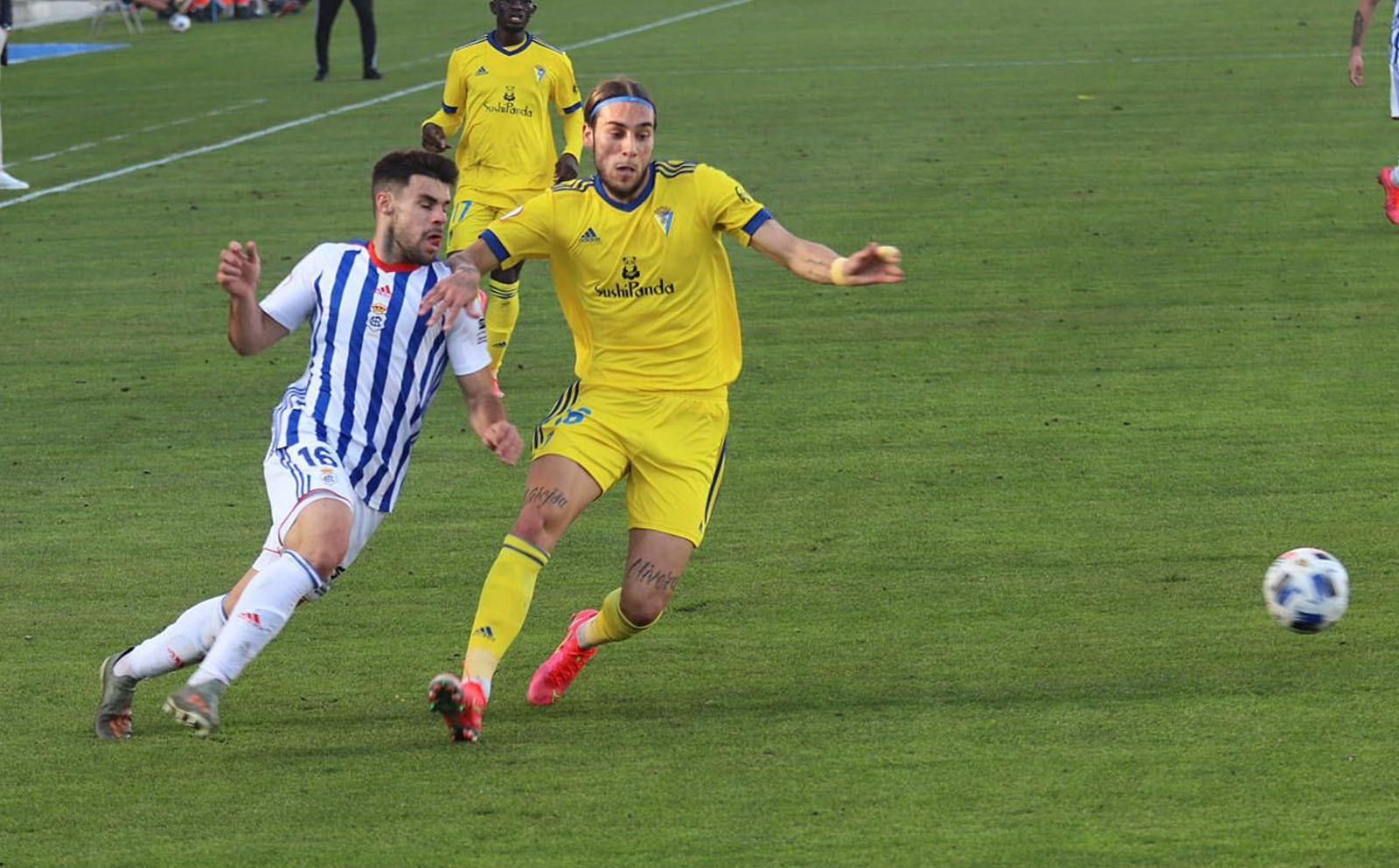 Imágenes del encuentro entre el Recreativo de Huelva y Cadiz B