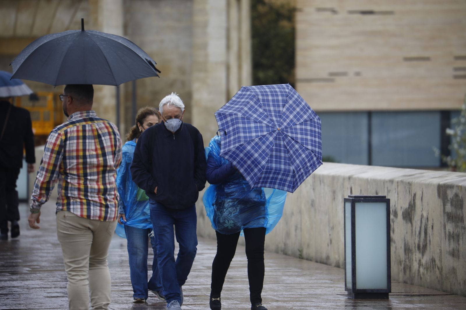 Las fotografías del regreso de la lluvia a Córdoba en pleno puente de Todos los Santos