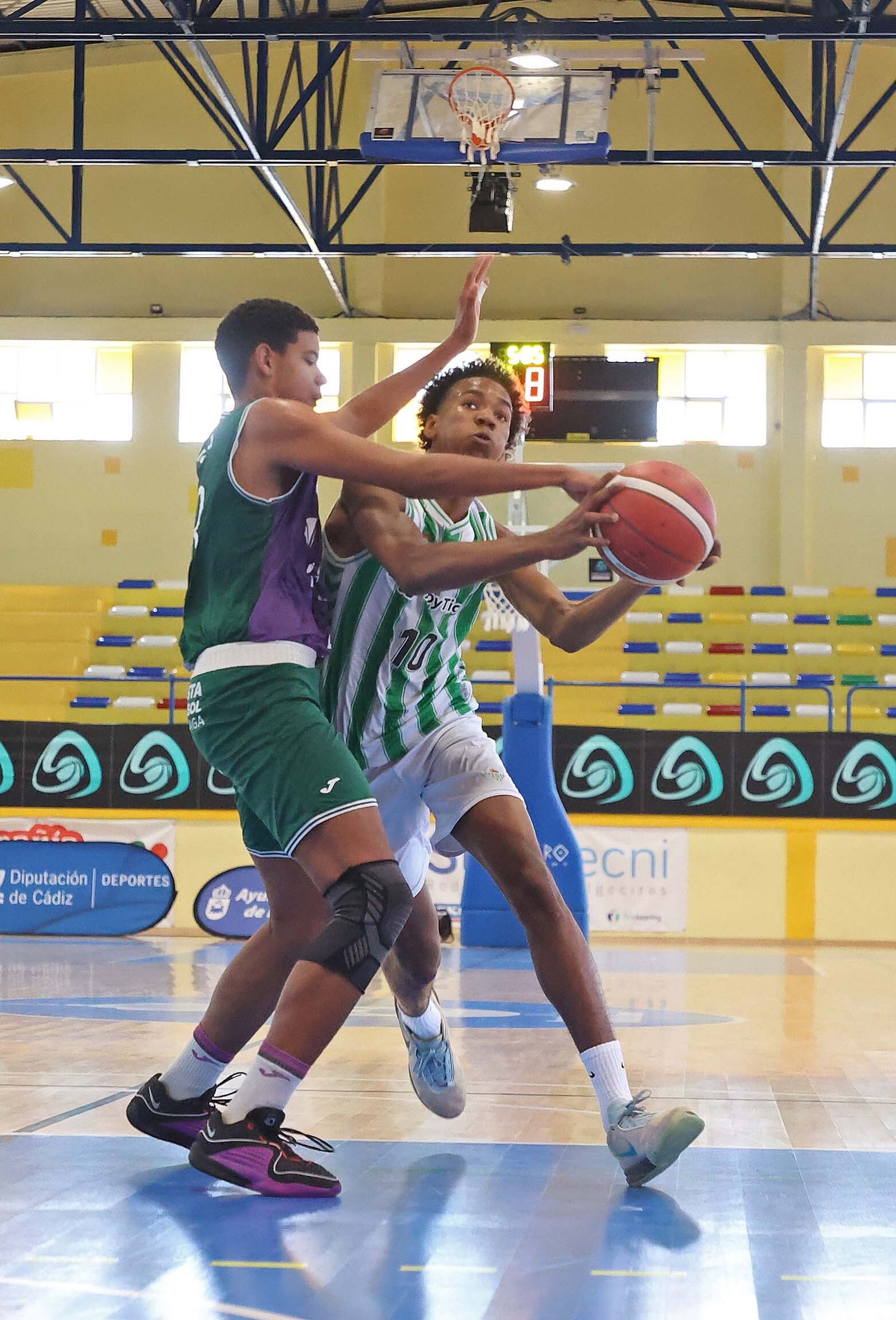 Imágenes de la jornada final del CADEBA infantil masculino de baloncesto en La Línea