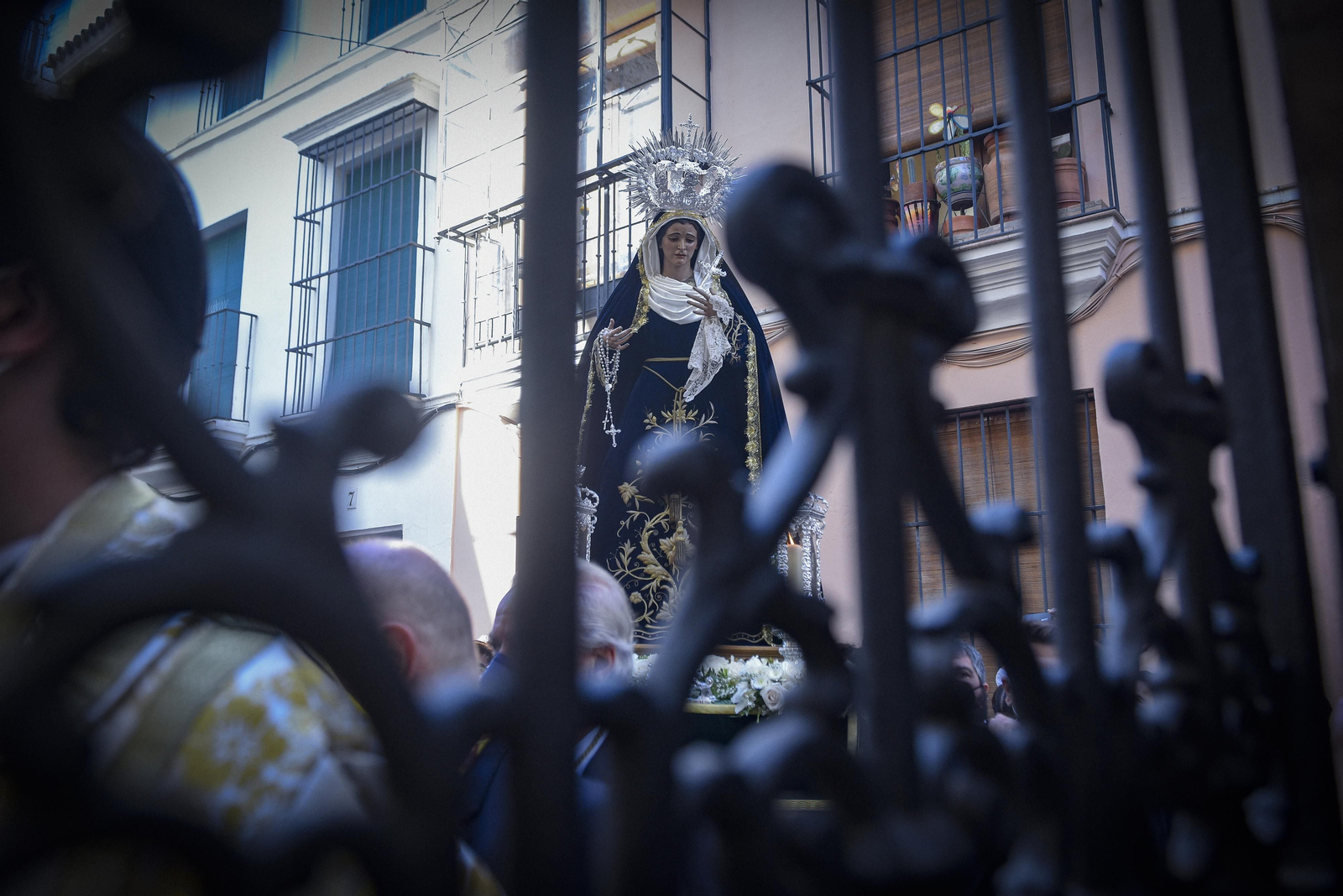 El traslado de la Virgen de las Tristezas a Santa Rosalía, en imágenes