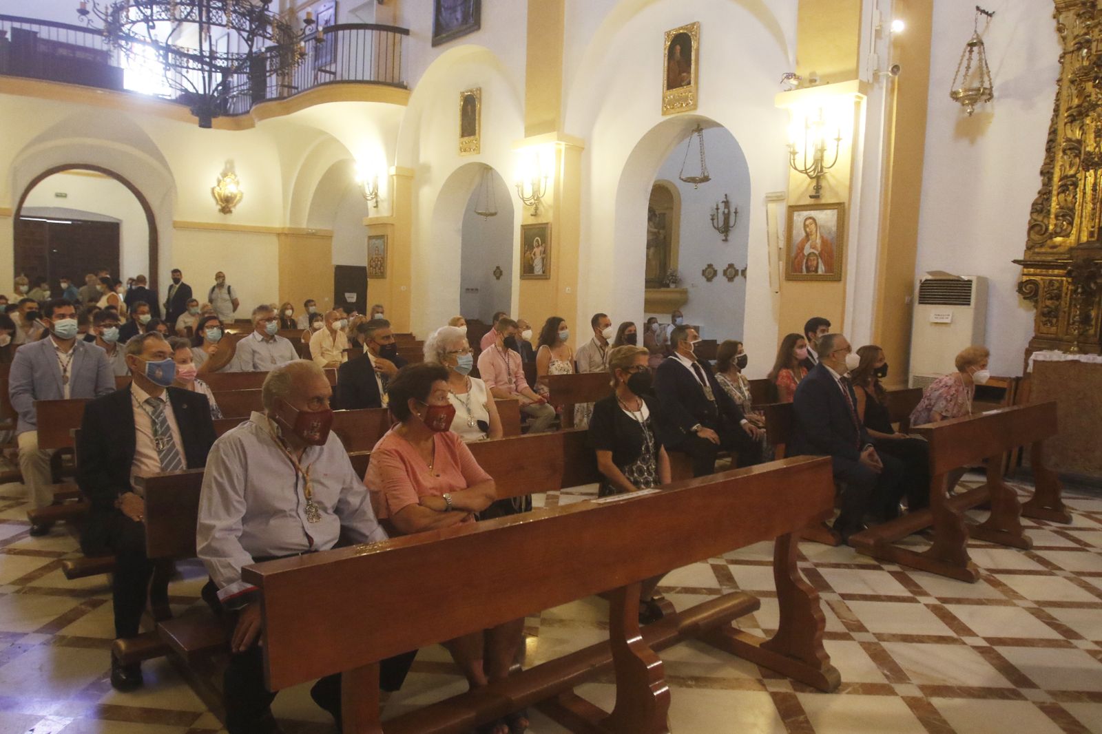 La hermandad de la Virgen del Tránsito de Córdoba celebra su festividad, en imágenes