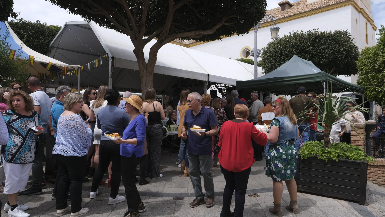 Imágenes de la paella popular en las Fiestas de Canjáyar