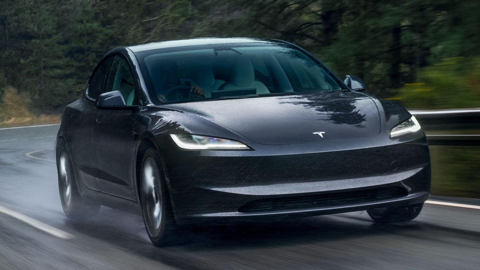 Con anterioridad, Tesla ya ha llegado a acuerdos de ventas de emisiones. Según estimaciones de UBS ahora podría registrar unos ingresos potenciales de hasta 1.000 millones de dólares -algo más de 971 millones de euros-. Con anterioridad, Tesla ya ha llegado a acuerdos de ventas de emisiones. Según estimaciones de UBS ahora podría registrar unos ingresos potenciales de hasta 1.000 millones de dólares -algo más de 971 millones de euros-.