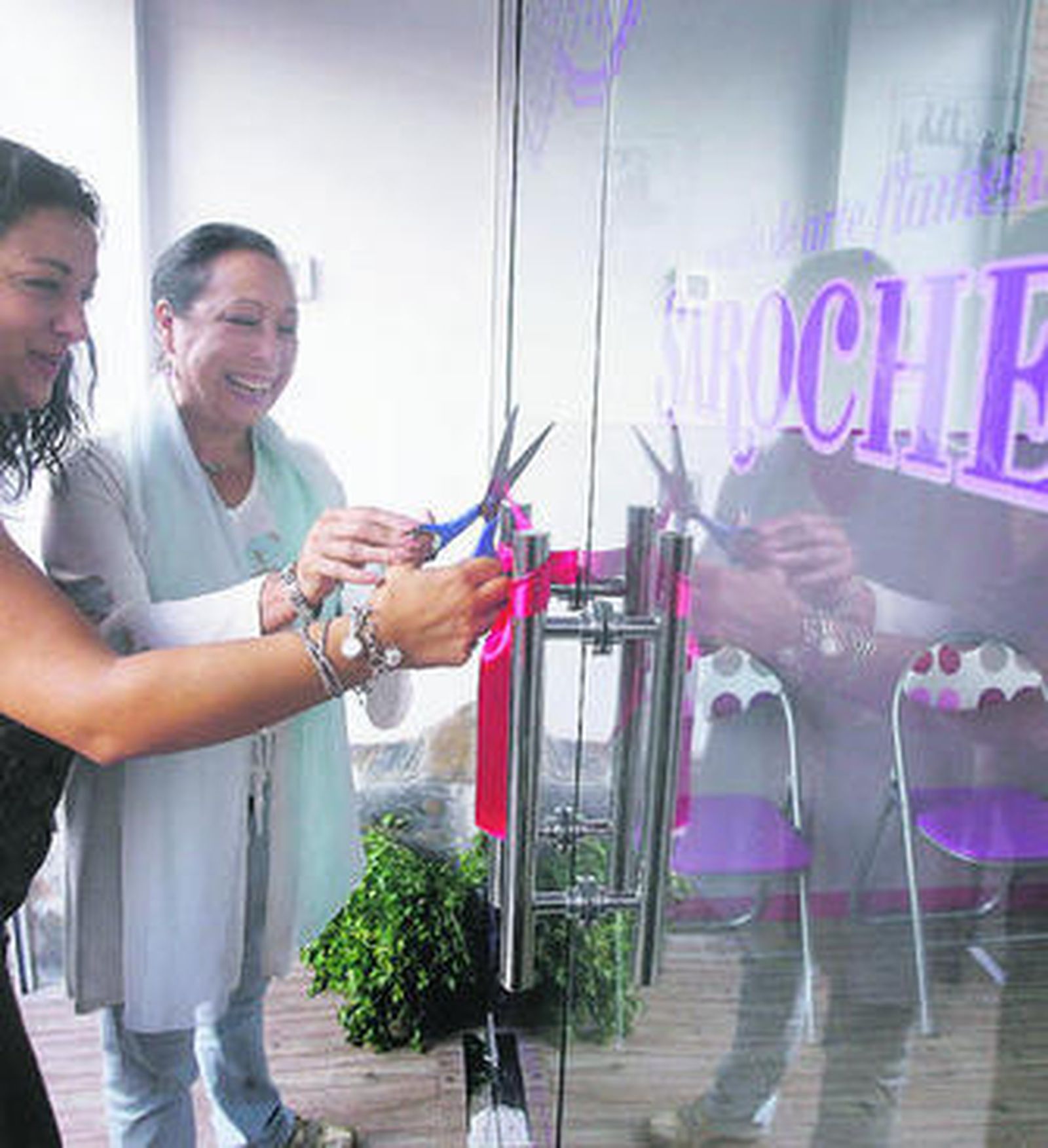 Momento de la inauguración de la academia Saroche.