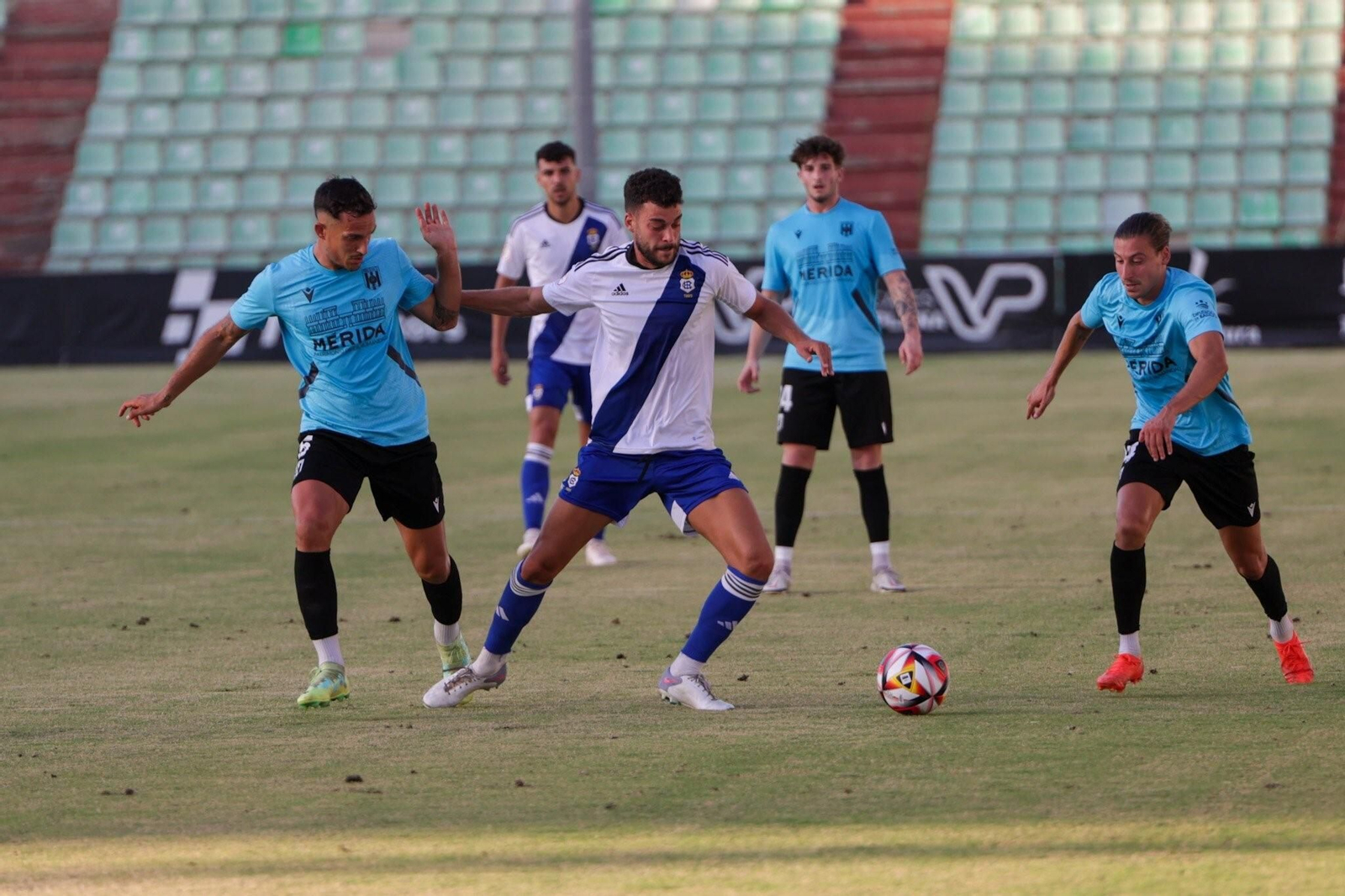 Luis Alcalde, en el Mérida-Recre de pretemporada.
