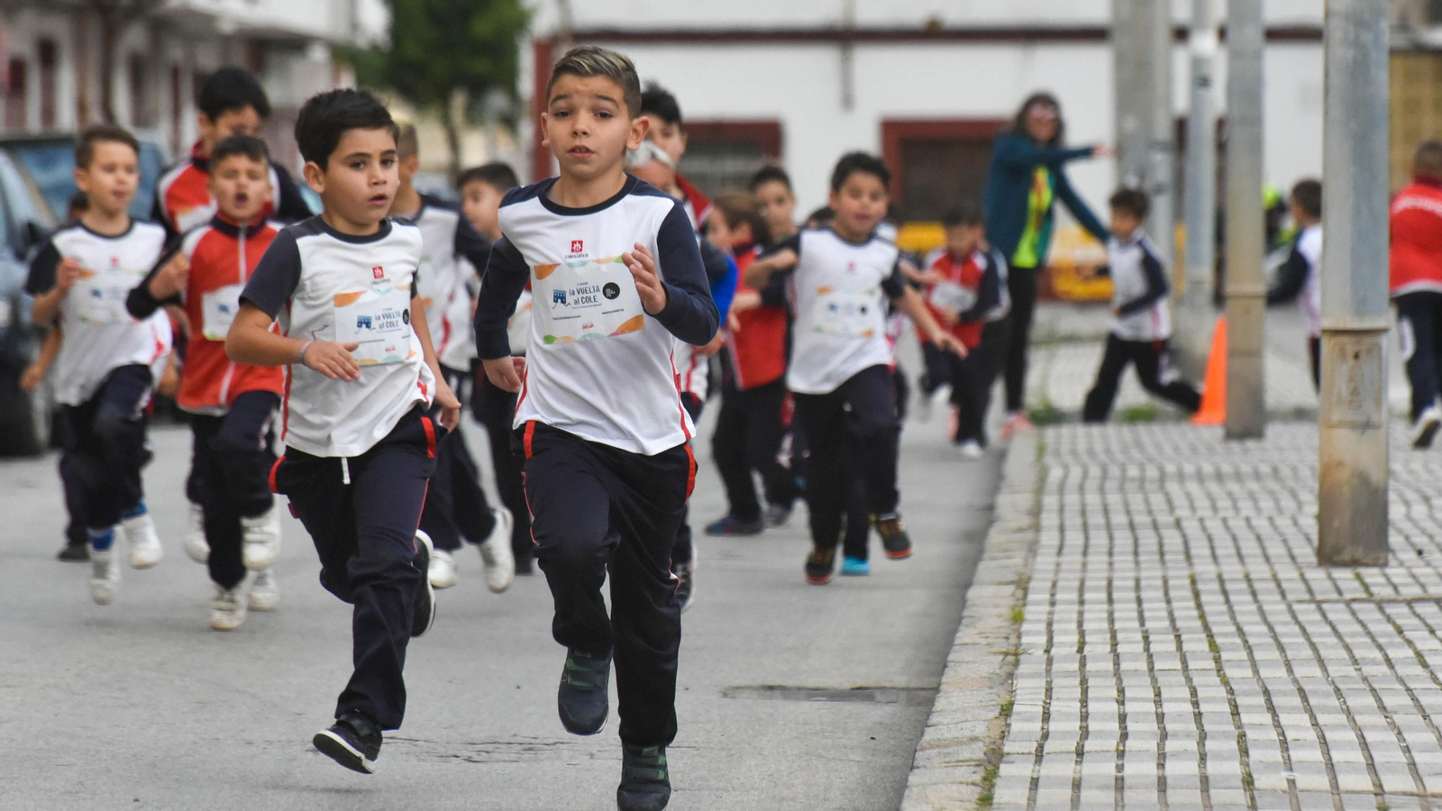 Fotos de la carrera contra la leucemia del Colegio Salesianos de La Línea