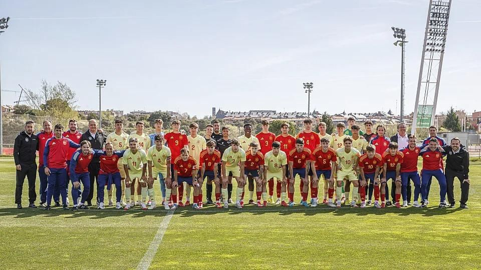 Los participantes en la concentración, este miércoles