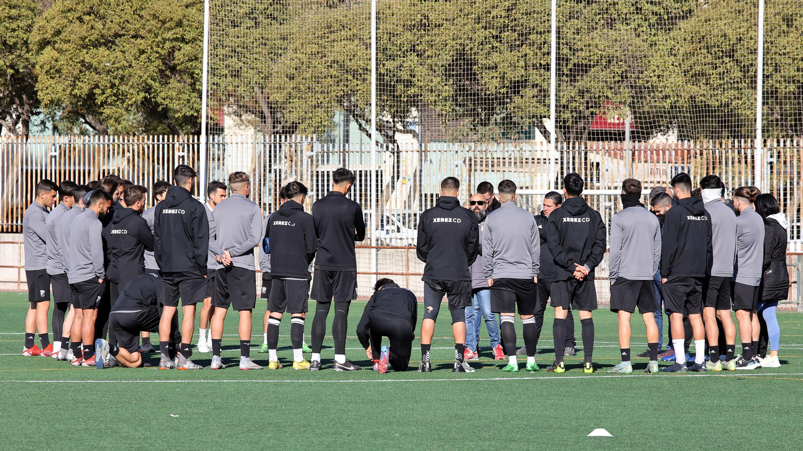 Despedida de Juan Carlos y charla del presidente con los jugadores