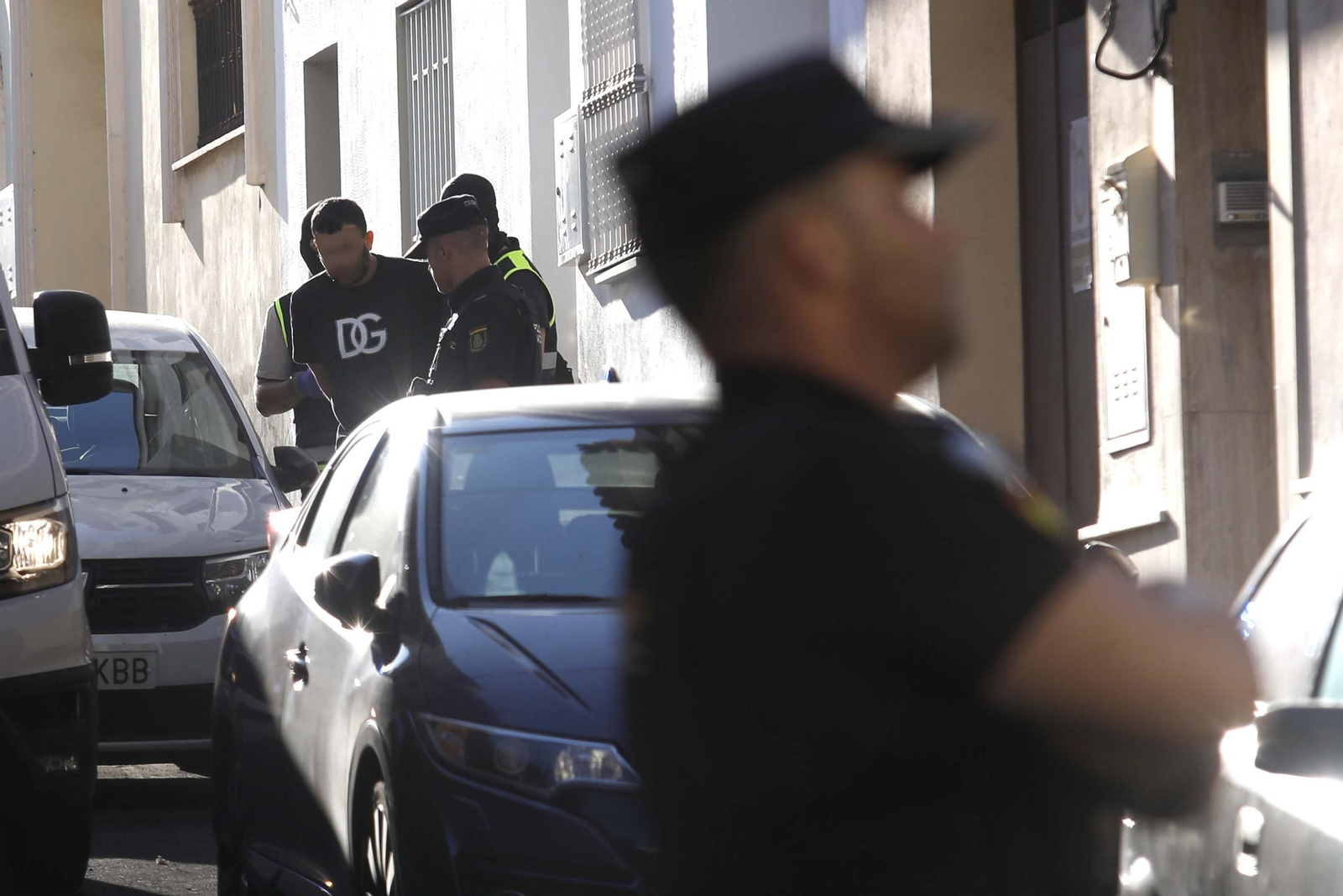 Fotos del operativo contra el tráfico de drogas en la barriada de La Bajadill, en Algeciras