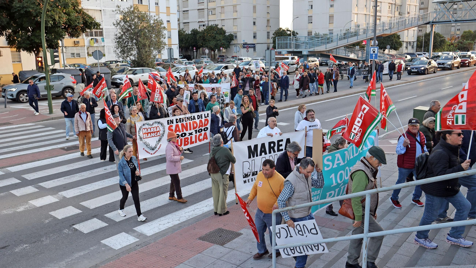 Concentración por la sanidad pública y la atención primaria en el Hospital de Jerez