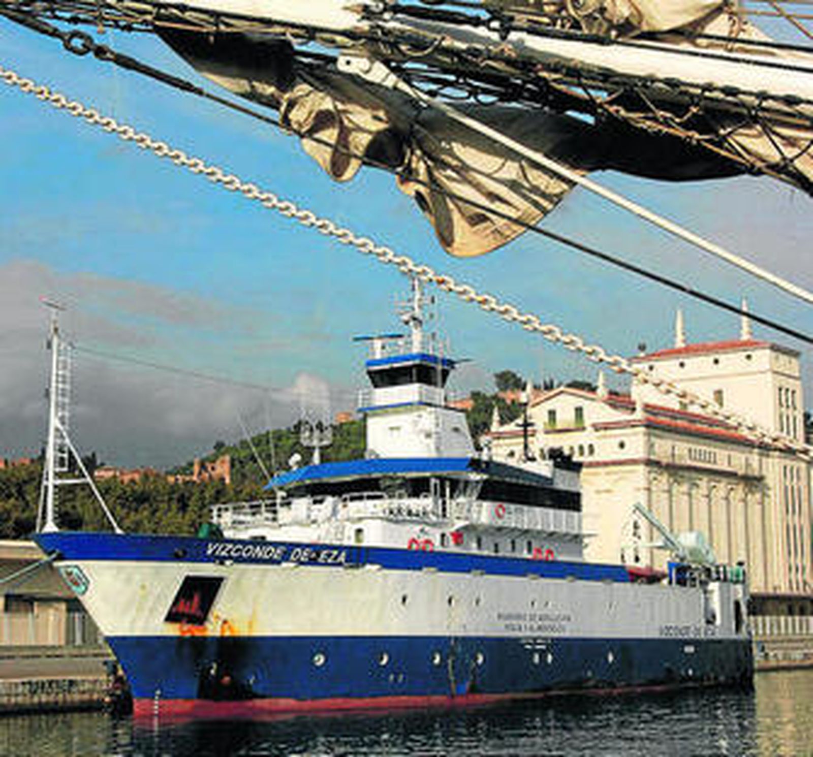 El Vizconde de Eza desistió y dejó en alta mar el 'Enrique el Morico'