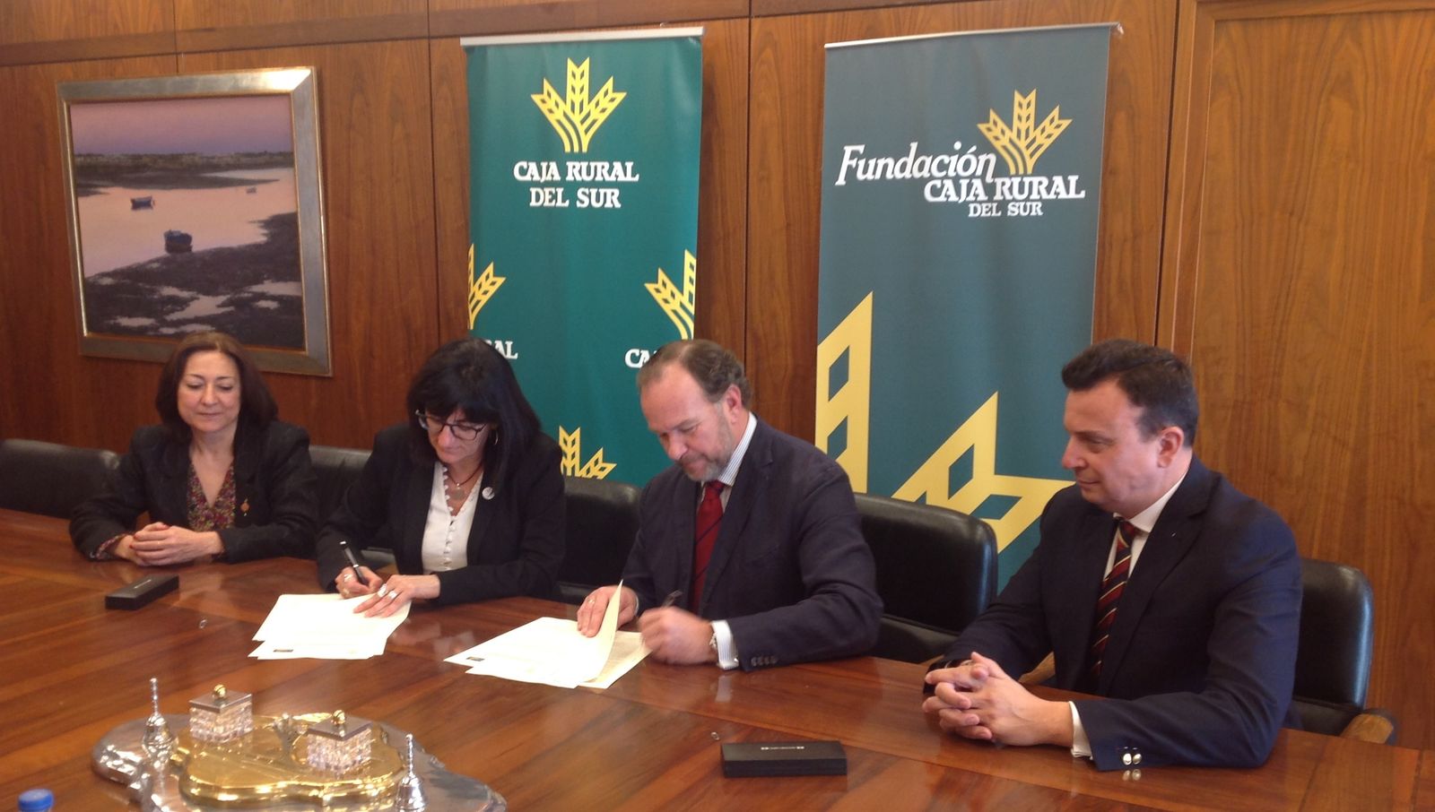 Imagen de la rúbrica del acuerdo entre las dos instituciones.