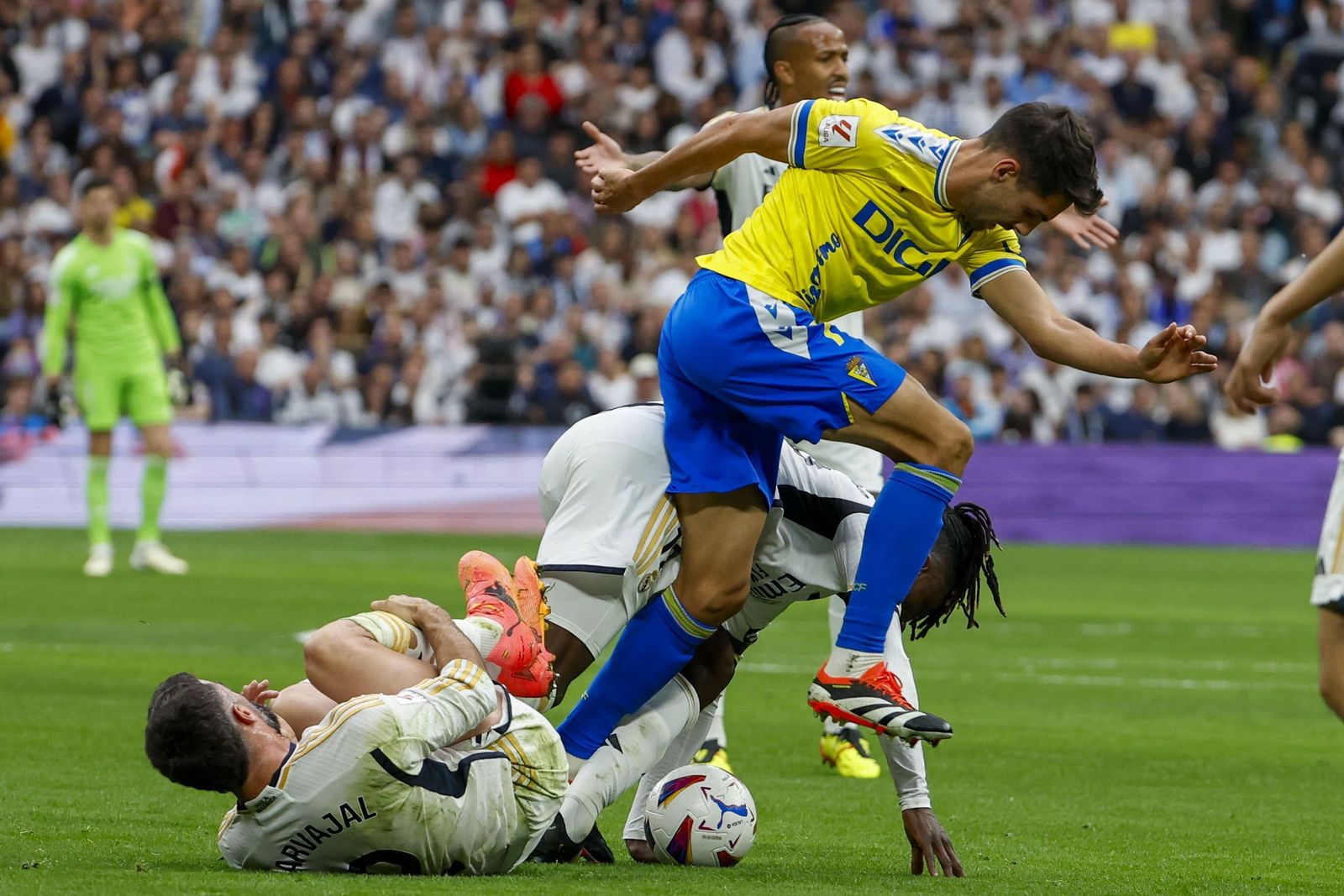 Las imágenes del partido Real Madrid - Cádiz CF