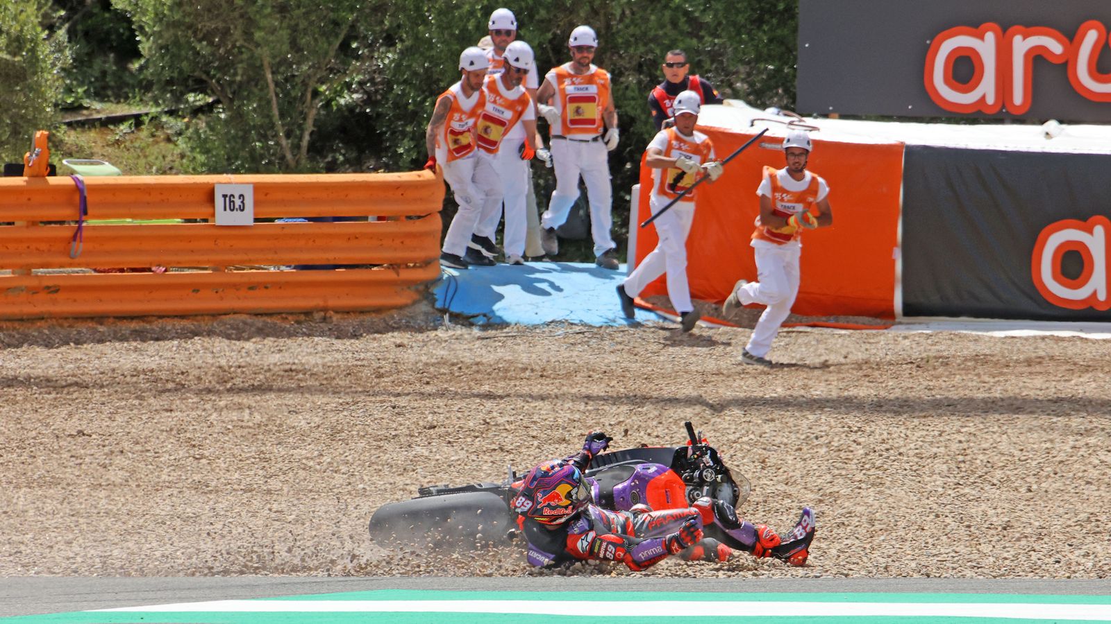 Imágenes de las caídas en las carreras del GP España en Jerez