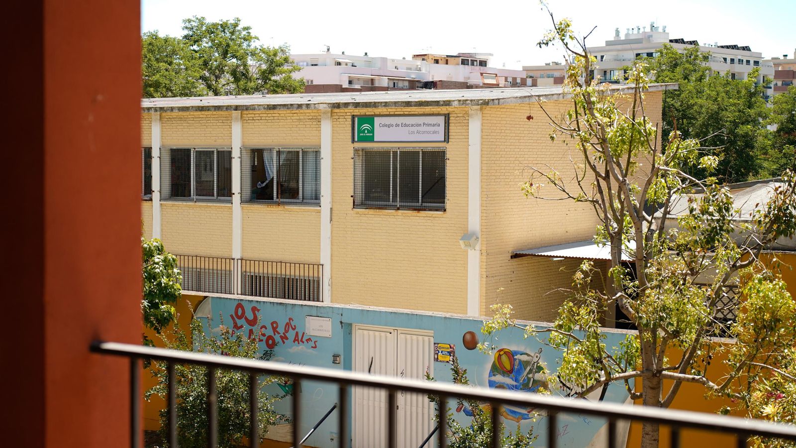 Así es la dejadez en el Centro Cívico de la reconquista.