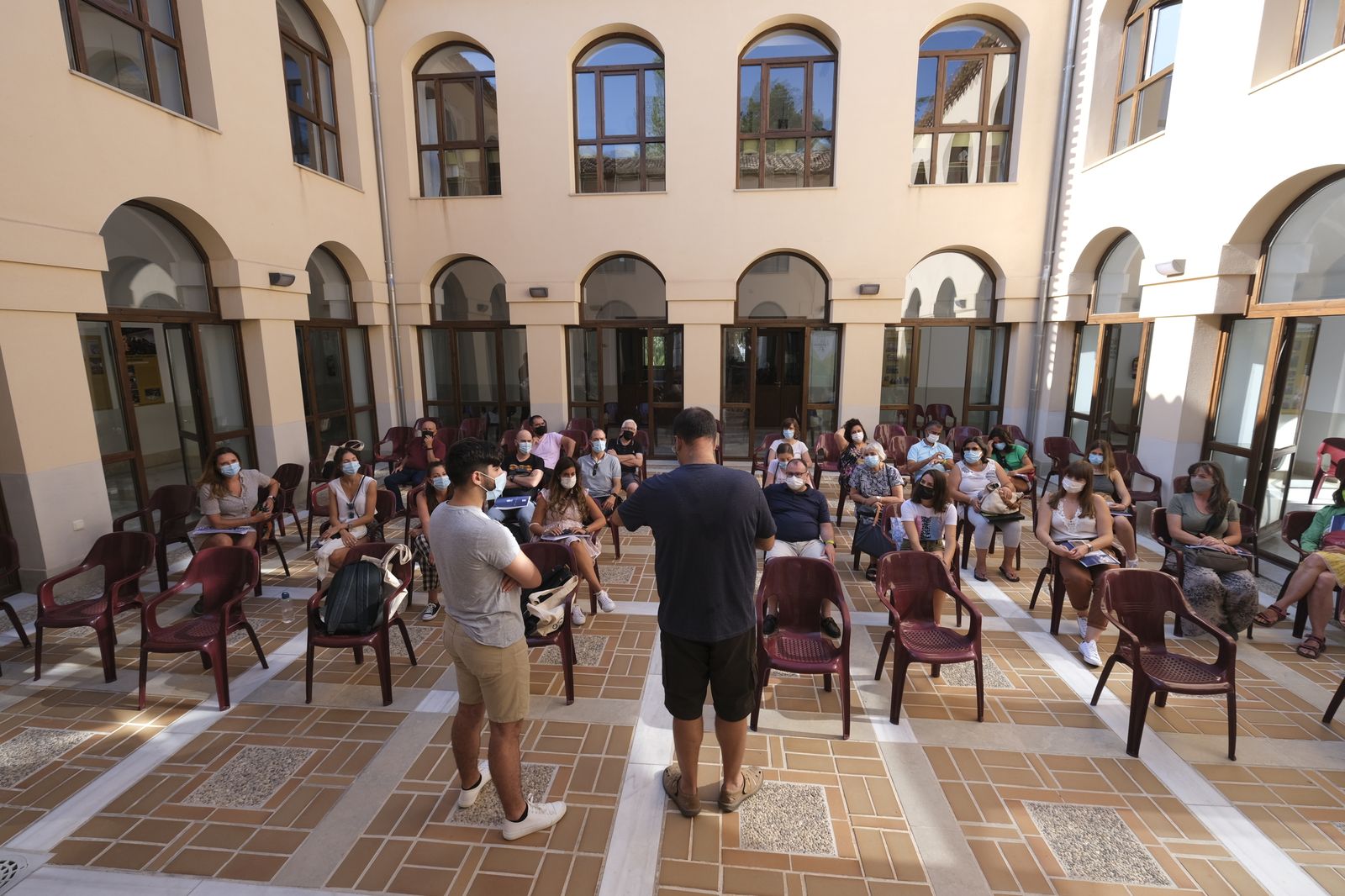 Recibimiento a los alumnos del Festival de Música Renacentista y Barroca de Vélez Blanco.