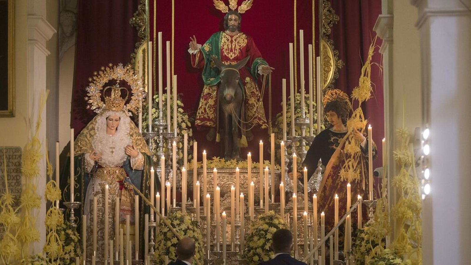 Altar de la cofradía de Pollinica para la Semana Santa de 2021.