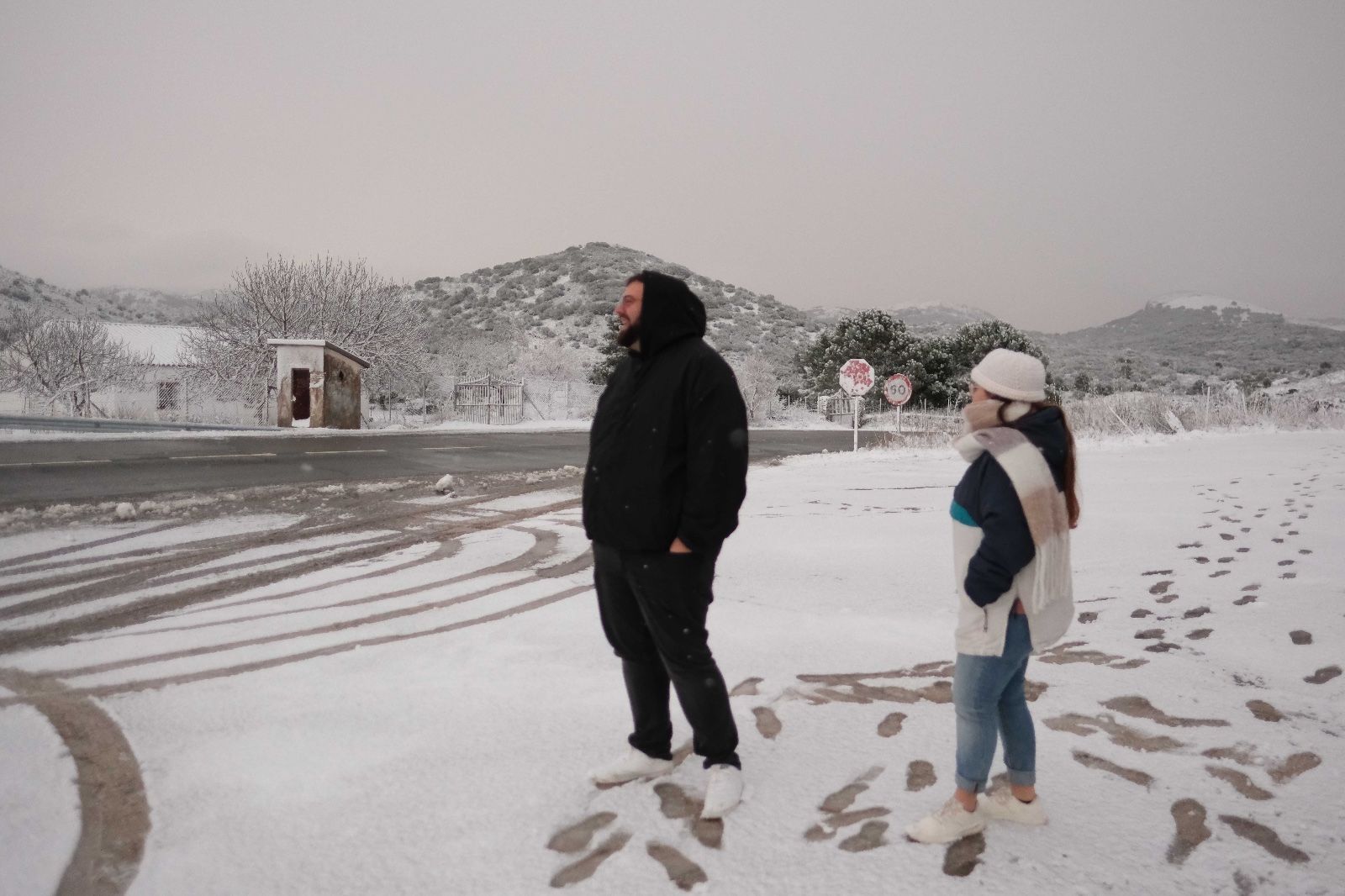 La nieve tiñe de blanco la Serranía de Ronda