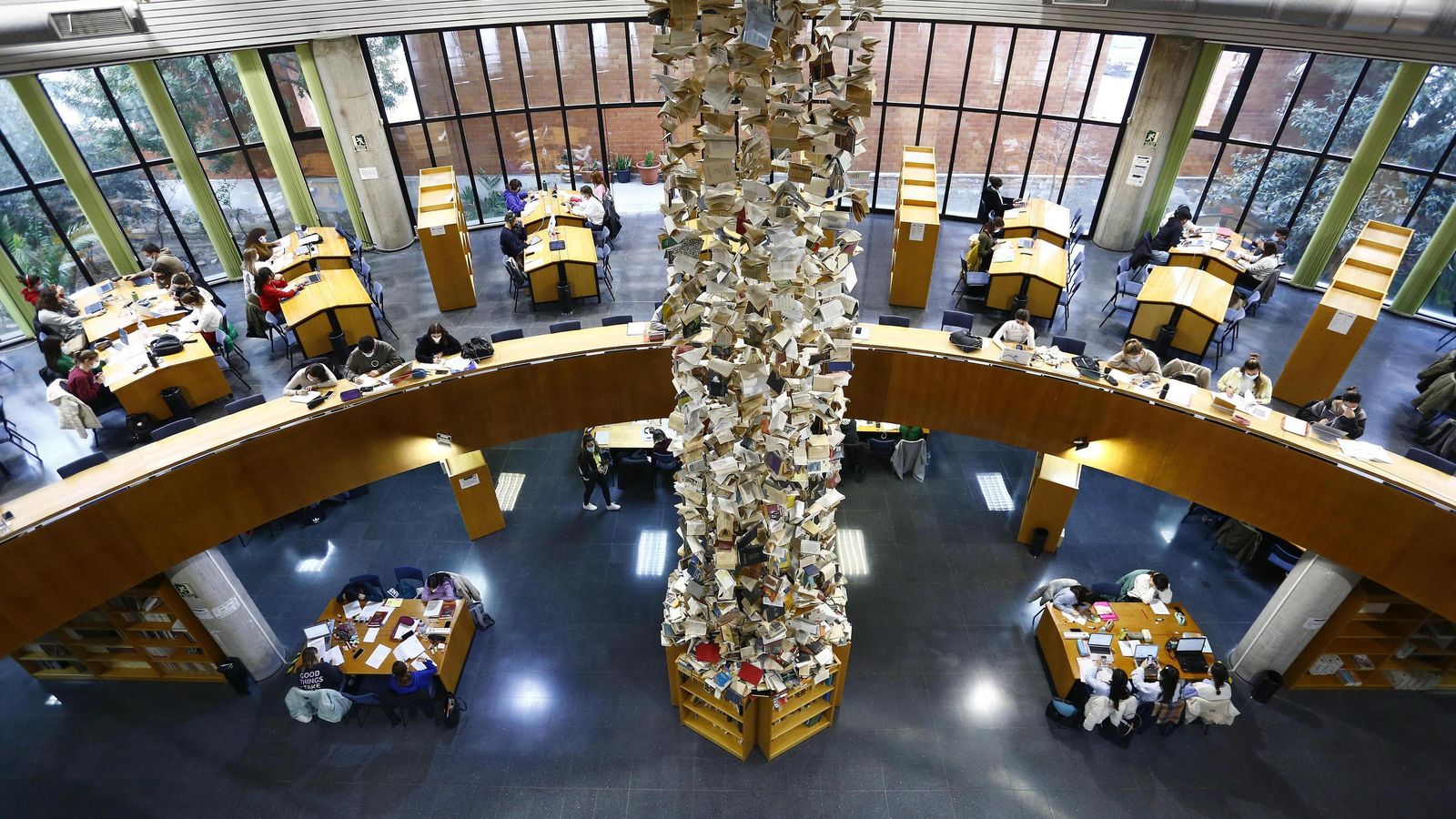 Biblioteca General durante el periodo extraordinario de exámenes