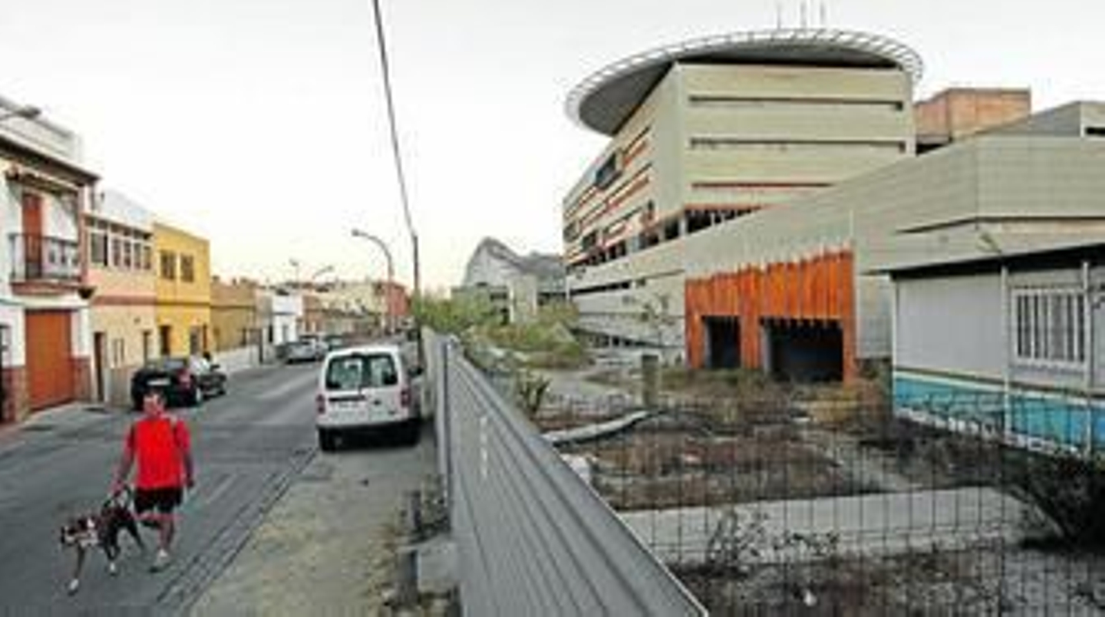 Imagen de las obras del nuevo hospital de La Línea, tomada ayer.