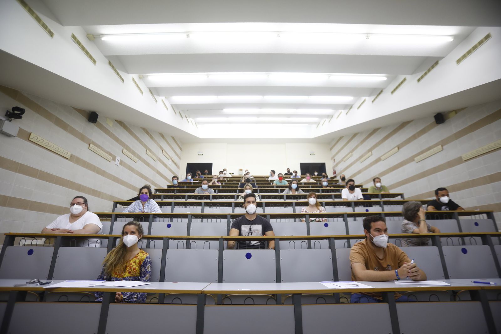 Las oposiciones de Secundaria en Córdoba, en imágenes