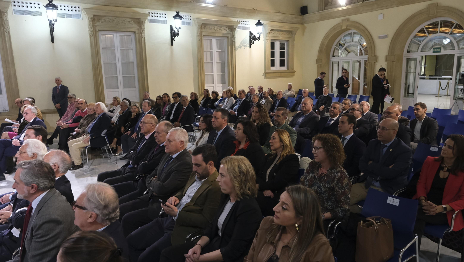 Imágenes de la entrega del Escudo de Oro de la Provincia de Almería a José María Martínez de Haro