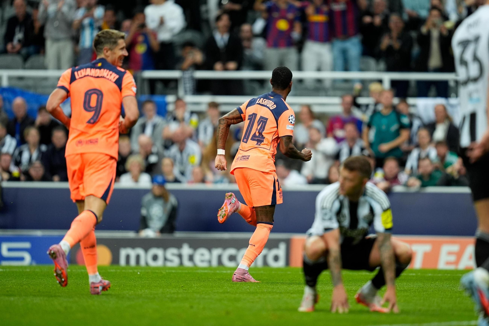 Las fotos del Newcastle-Barcelona