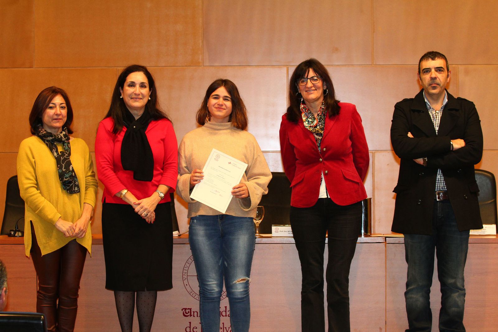 entrega los Premios 'Alumno 10c' de la cátedra Fundación Cepsa