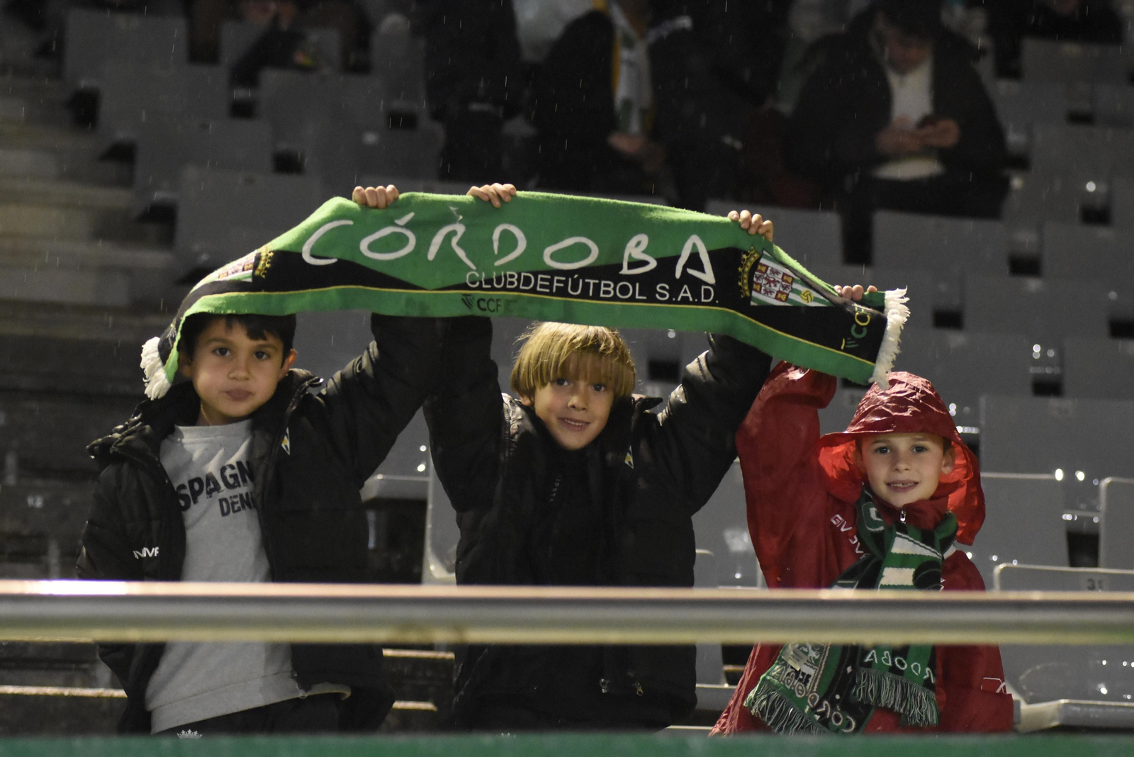 Las mejores fotos del gran ambiente en El Arcángel para el Córdoba CF - Real Madrid Castilla