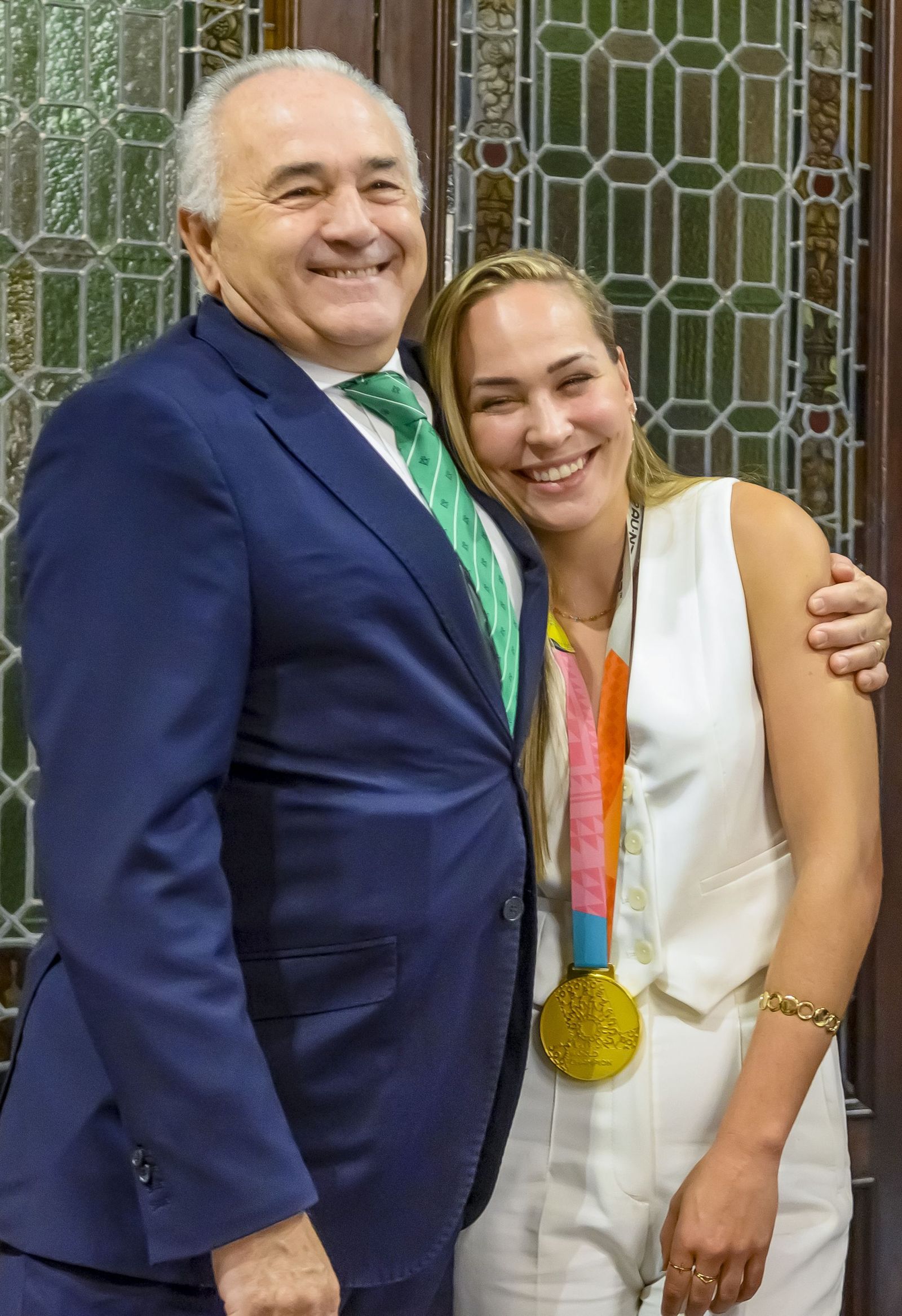 Las fotos de la recepción del alcalde a Irene Guerrero