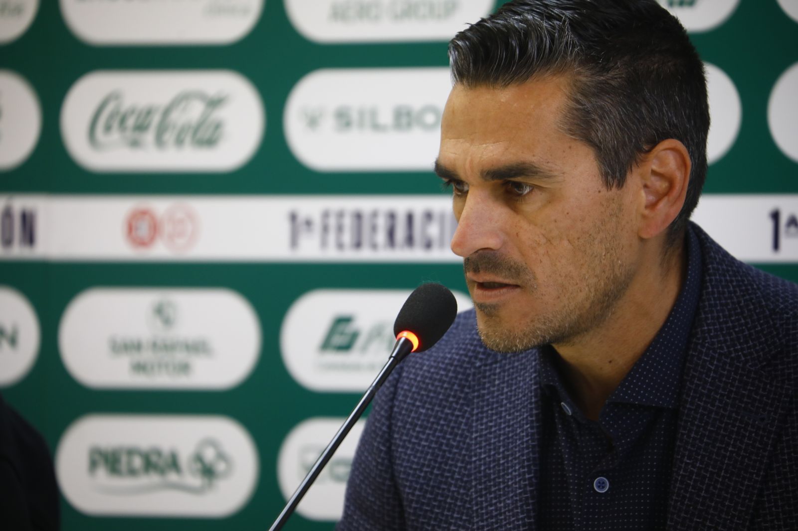 La presentación de Marco Camus en el Córdoba CF, en imágenes